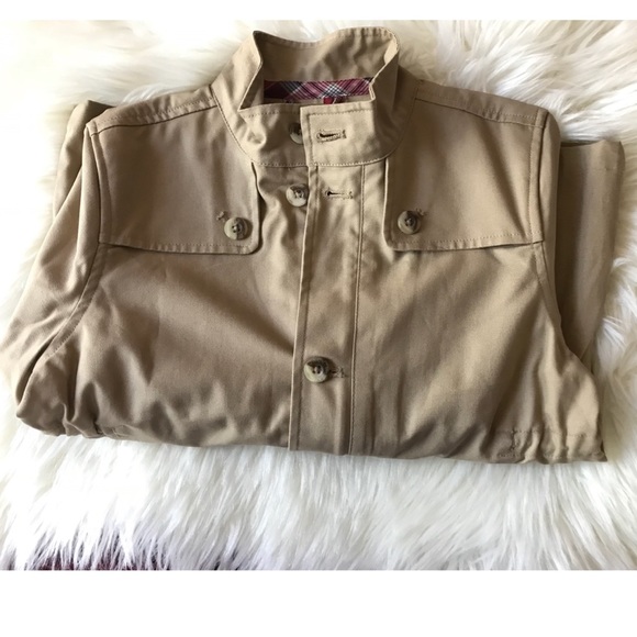 Beautiful tan color jacket - Picture 2 of 8